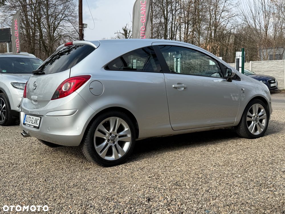 Opel Corsa 1.4 16V Sport - 26