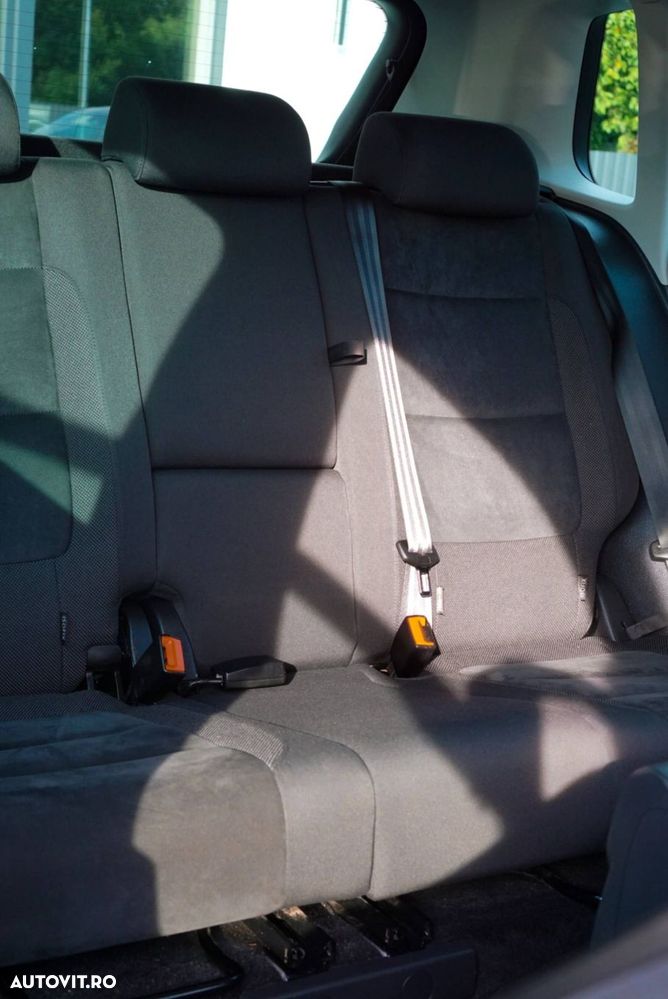 Volkswagen Tiguan - 21
