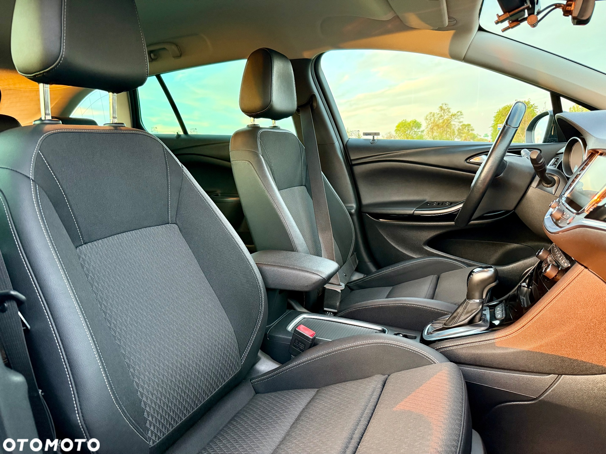 Opel Astra 1.6 D (CDTI) Automatik Sports Tourer Innovation - 16