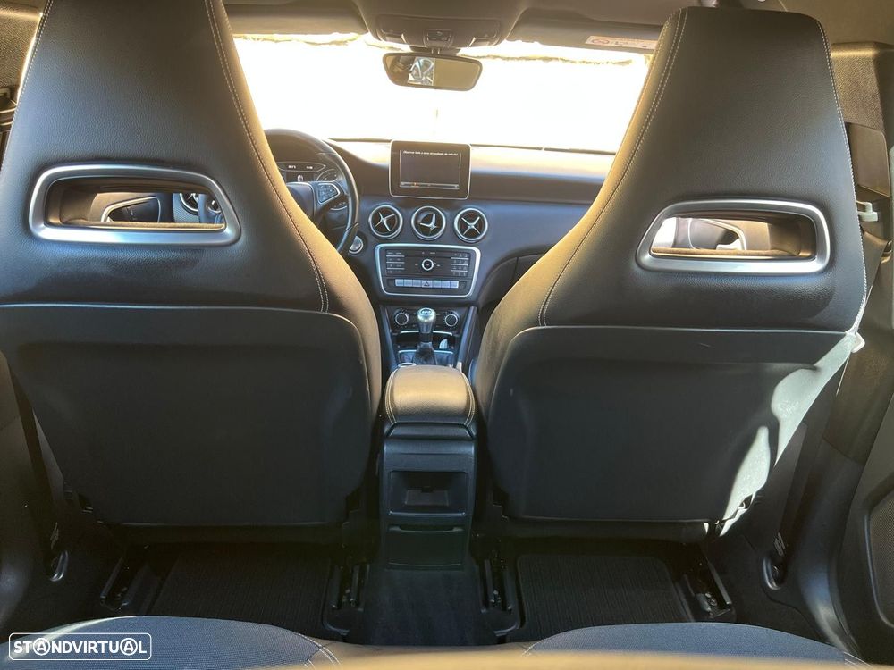 Mercedes-Benz A 160 d Urban - 27