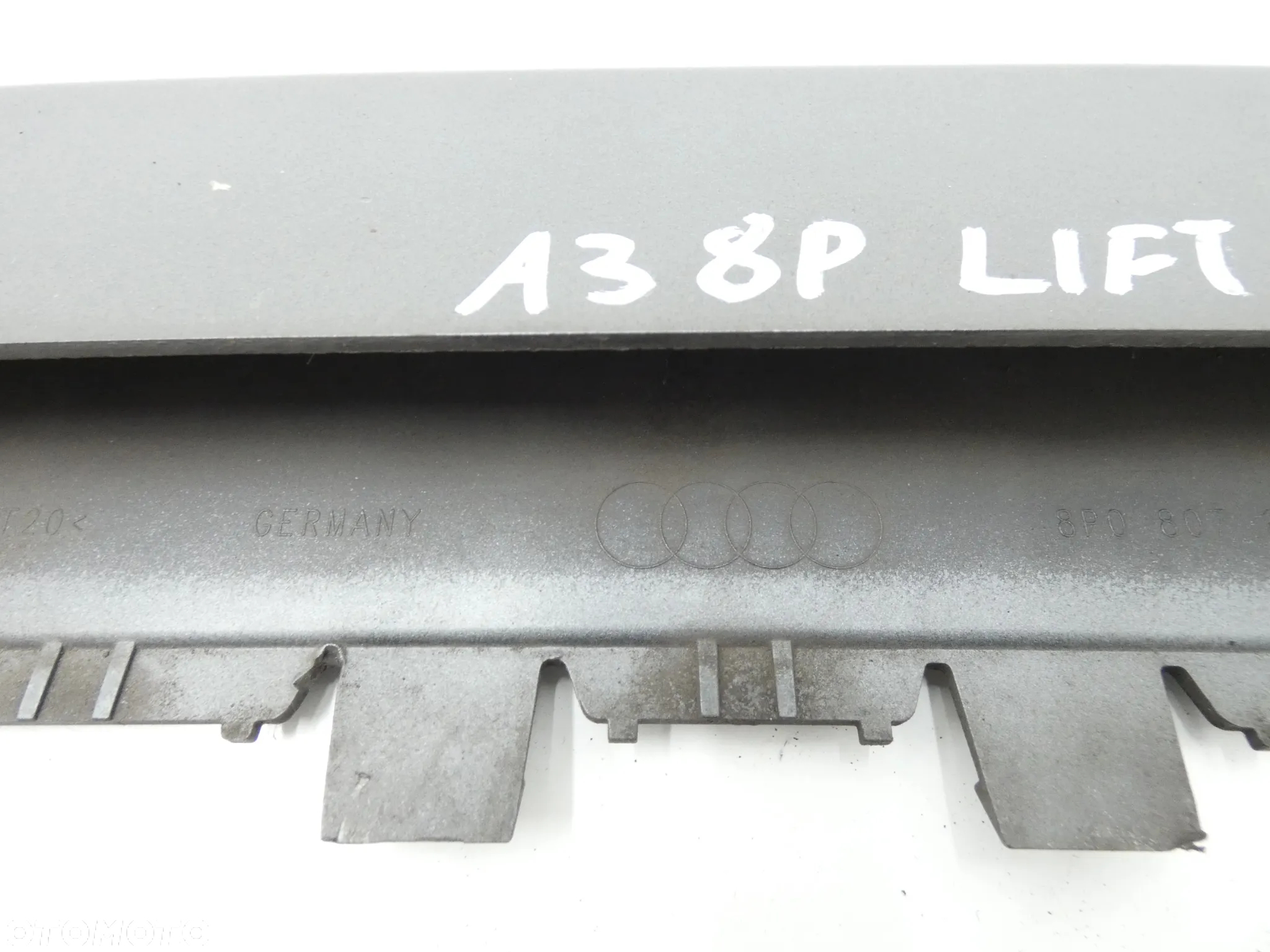 AUDI A3 8P LIFT S-LINE DOKŁADKA ZDERZAKA PRZÓD ŚRODKOWA PRZEDNIA 8P0807110D GORLICE - 7