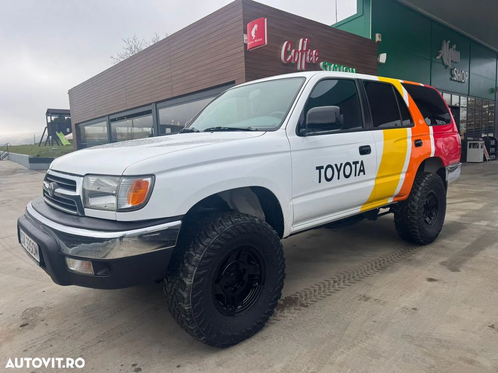 Toyota 4Runner - 1
