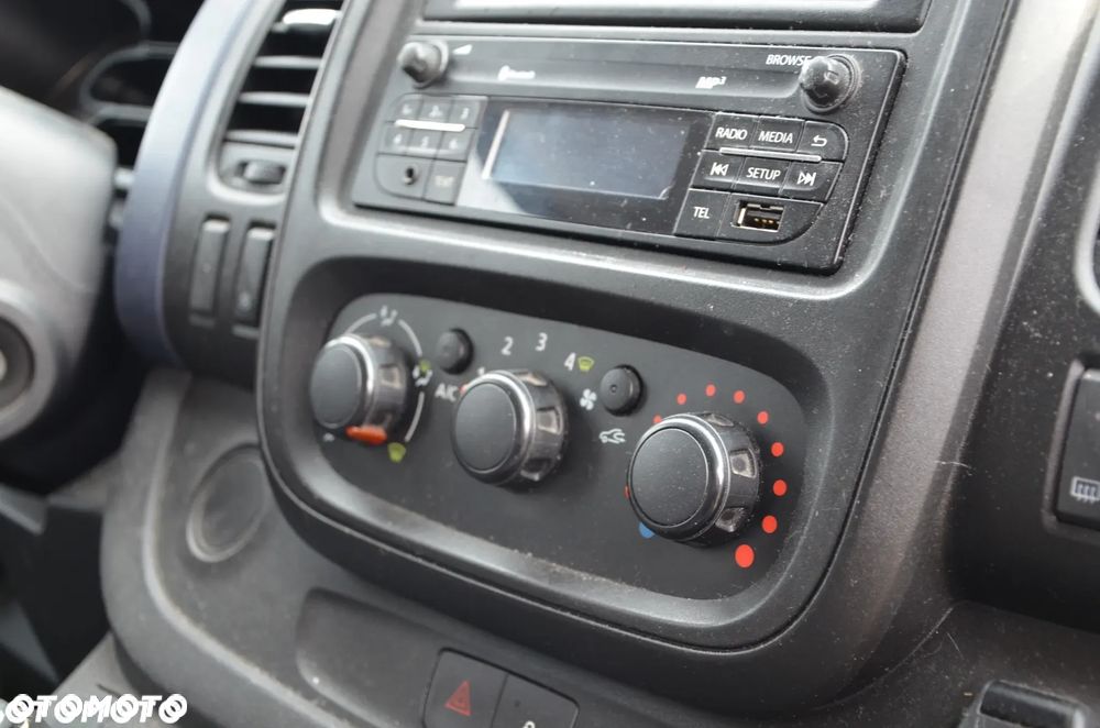 Opel vivaro - 14