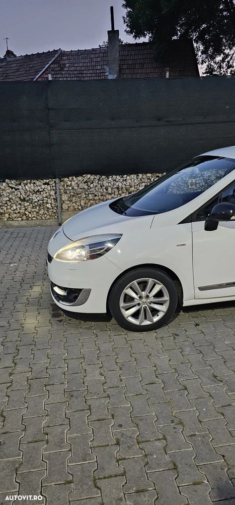Renault Scenic - 3