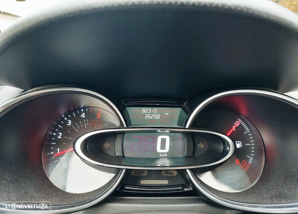 Renault Clio Sport Tourer 1.5 dCi Limited - 12