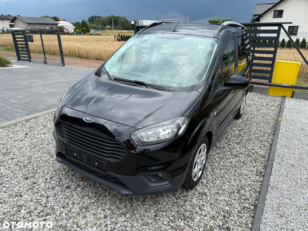Ford Transit Courier - 1