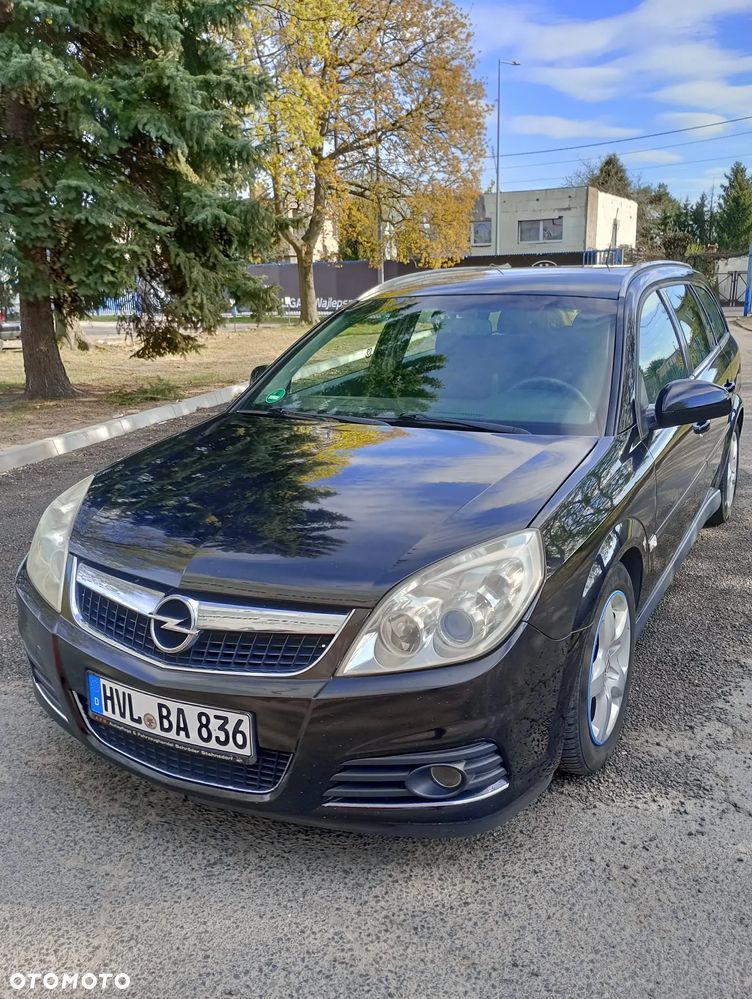 Opel Vectra 2.2 - 1