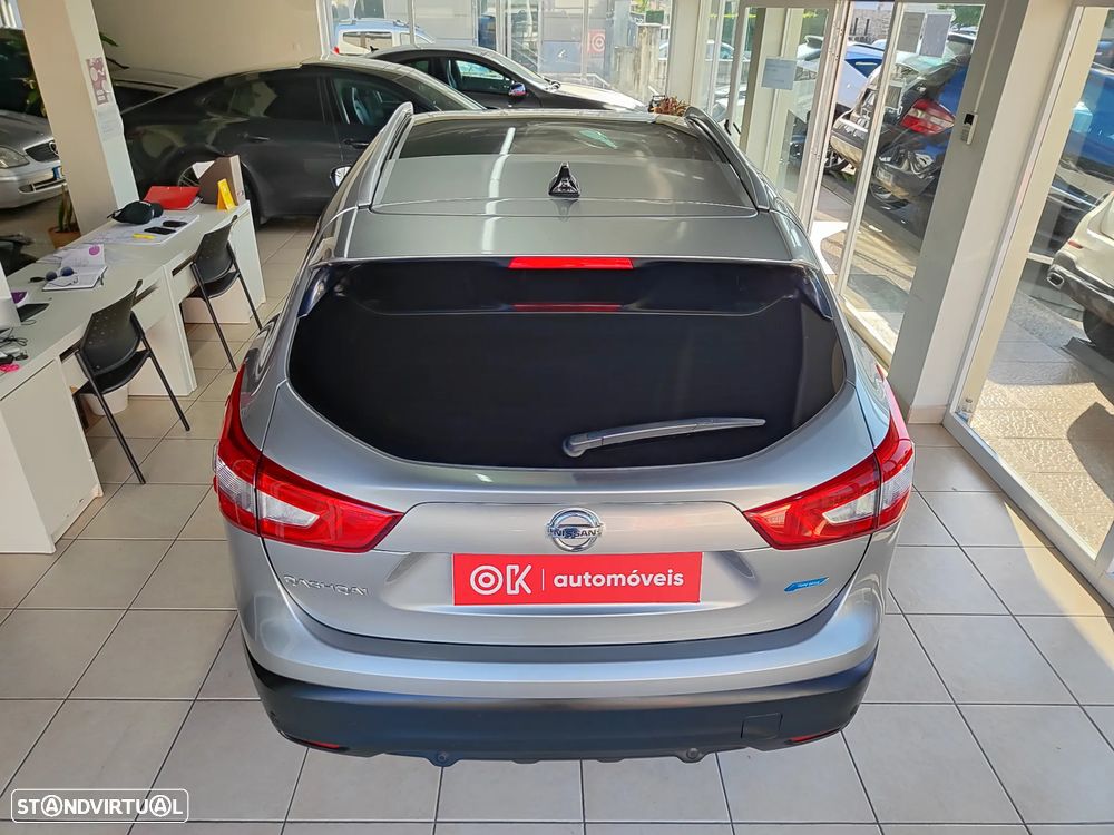 Nissan Qashqai 1.5 dCi N-Connecta 18 - 10