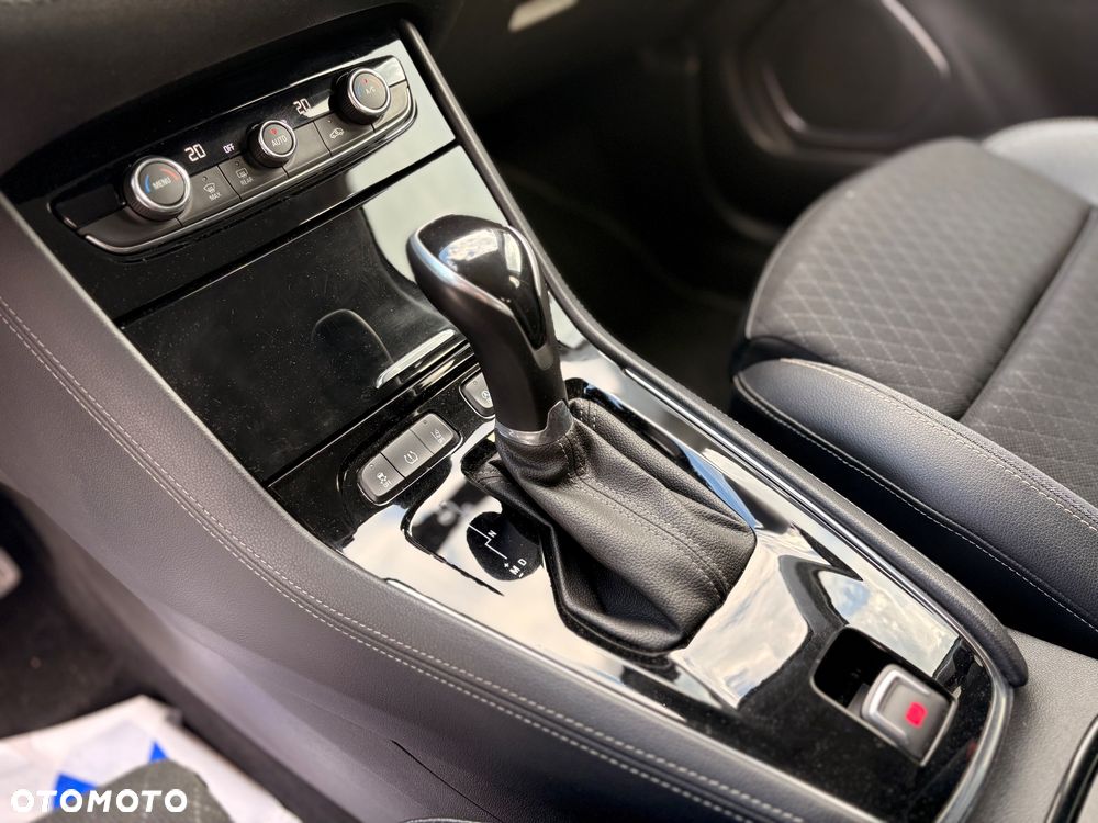 Opel Grandland X 1.2 Start/Stop Automatik 120 Jahre - 17