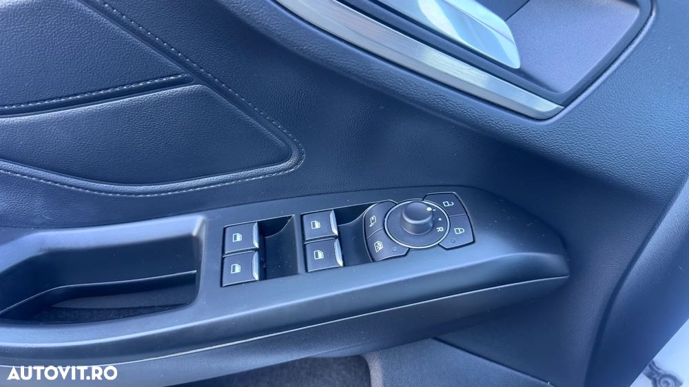Ford Focus 1.0 EcoBoost Titanium - 13