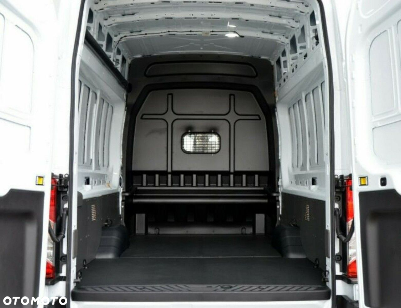 Ford Transit - 4