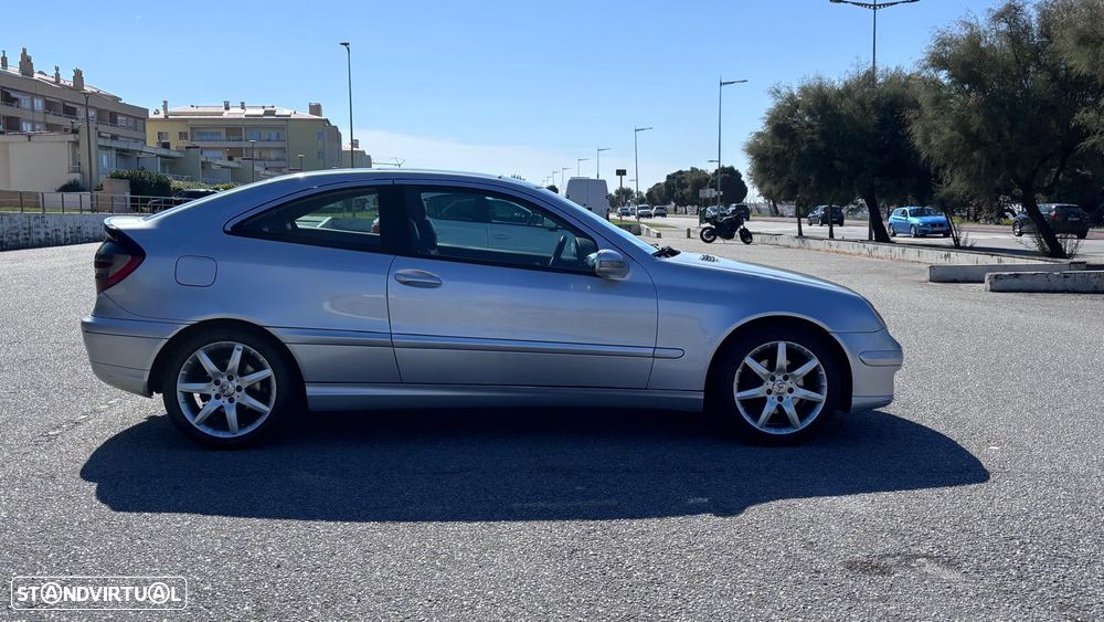 Mercedes-Benz C 220 CDi Sport Coupé Evolution AMG - 21
