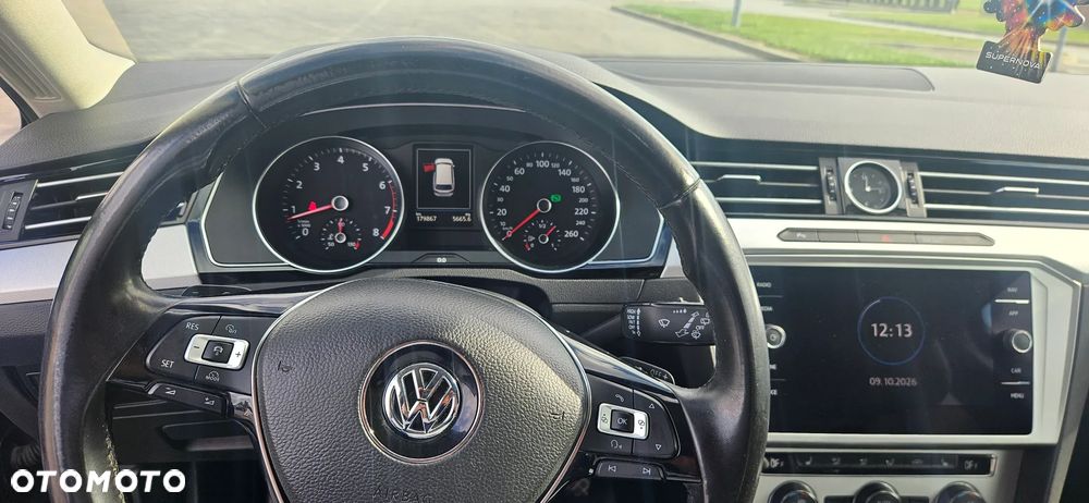 Volkswagen Passat - 5