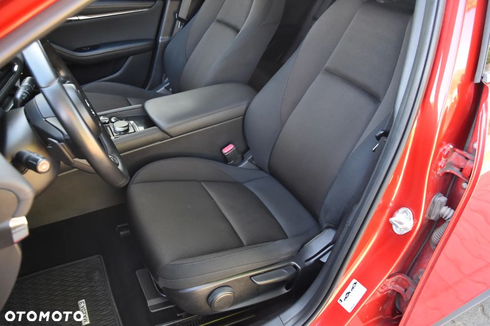 Mazda 3 e-SKYACTIV-G 2.0 M HYBRID DRIVE - 12