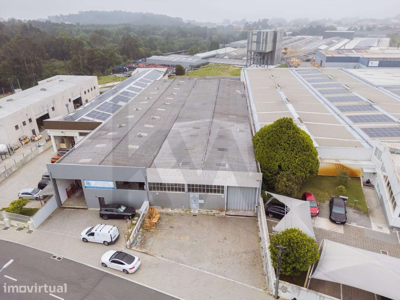 **Armazém com logradouro na Zona Industrial de Serzedo, Vila Nova de G - Grande imagem: 4/22