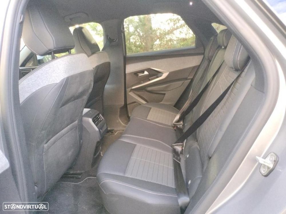 Peugeot E-3008 73 kWh Allure - 5
