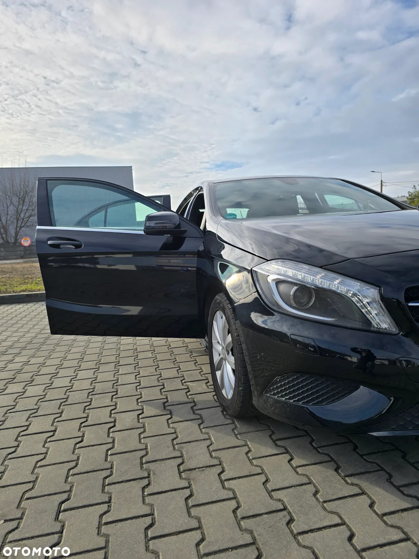 Mercedes-Benz Klasa A 180 BlueEfficiency Edition - 8