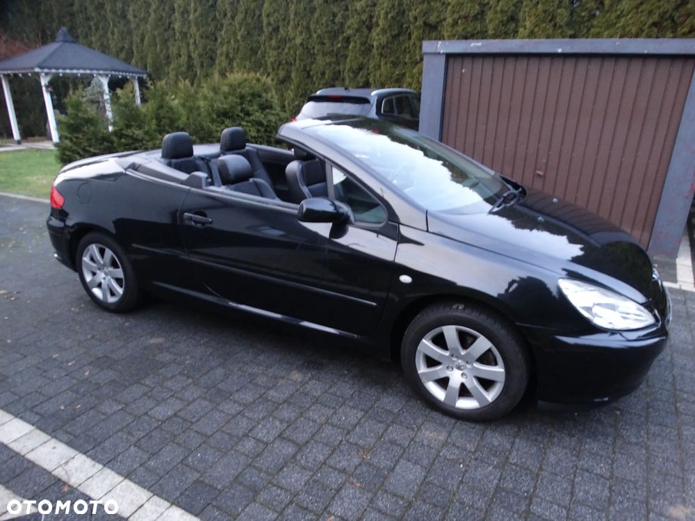 Peugeot 307 CC 1.6 Intense - 10