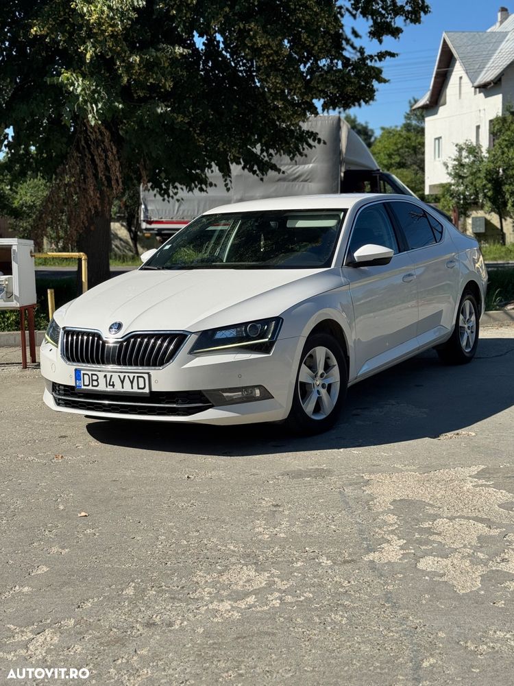 Skoda Superb 2.0 TDI Ambition - 3