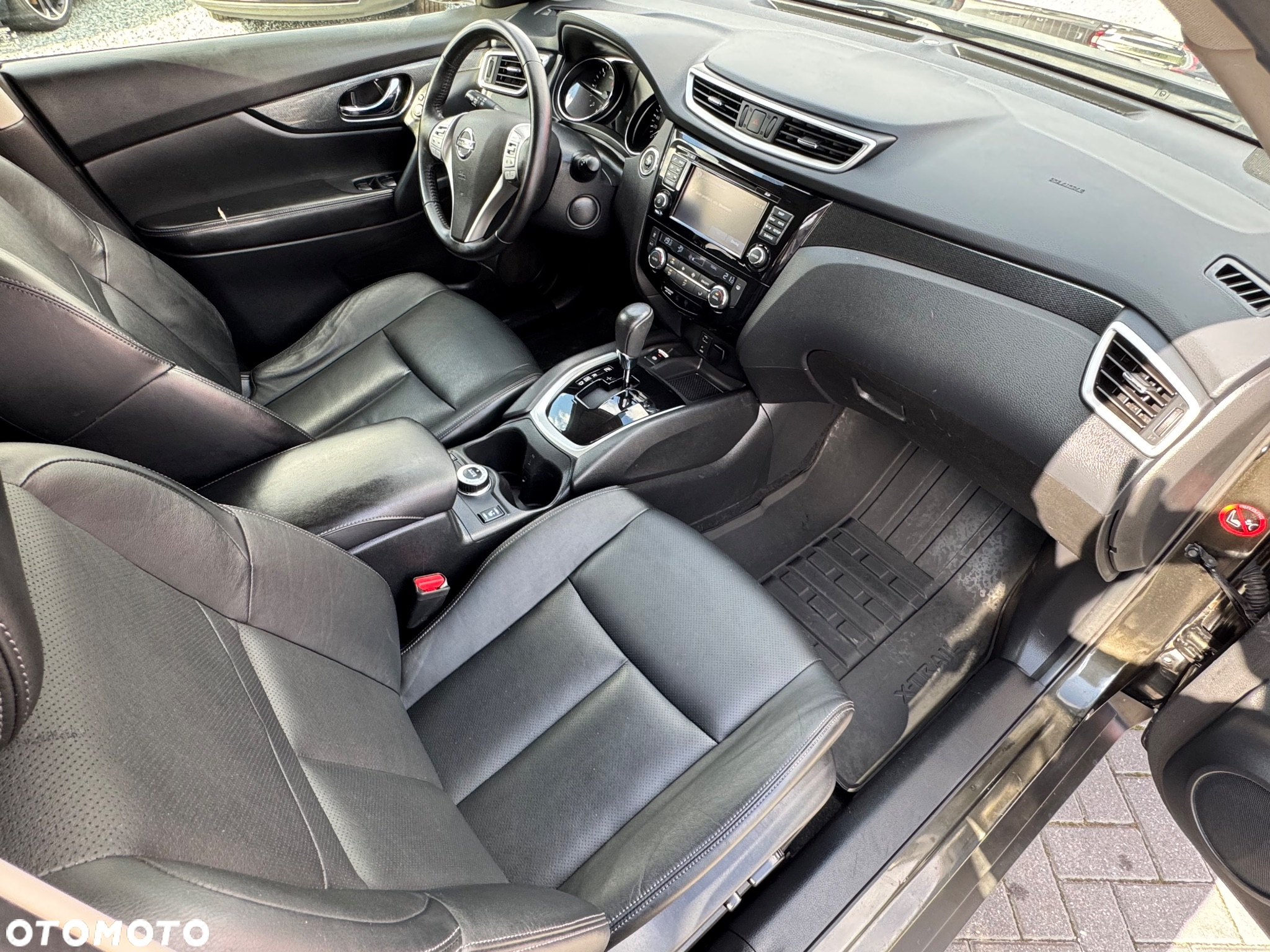 Nissan X-Trail 2.0 dCi Tekna Xtronic 4WD - 26