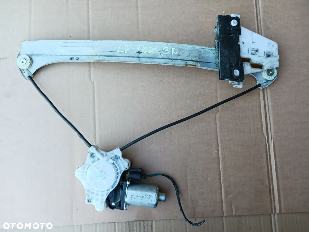 Podnośnik szyby lewy przód mechanizm podnoszenia Silniczek Volkswagen Fox 3D