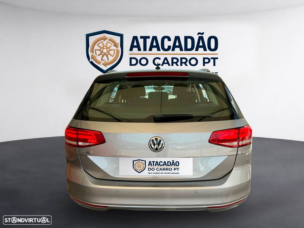 VW Passat - 11