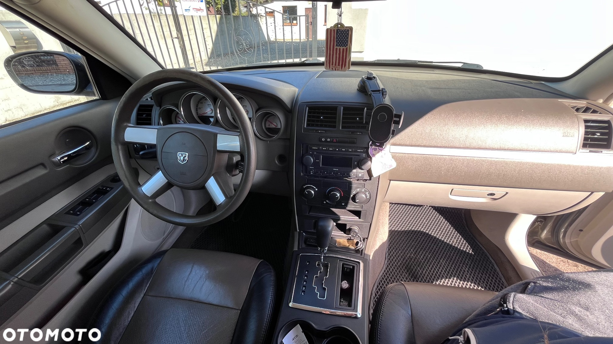 Dodge Magnum 2.7 V6 - 5
