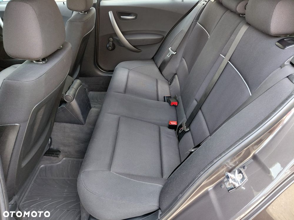 BMW Seria 1 - 10