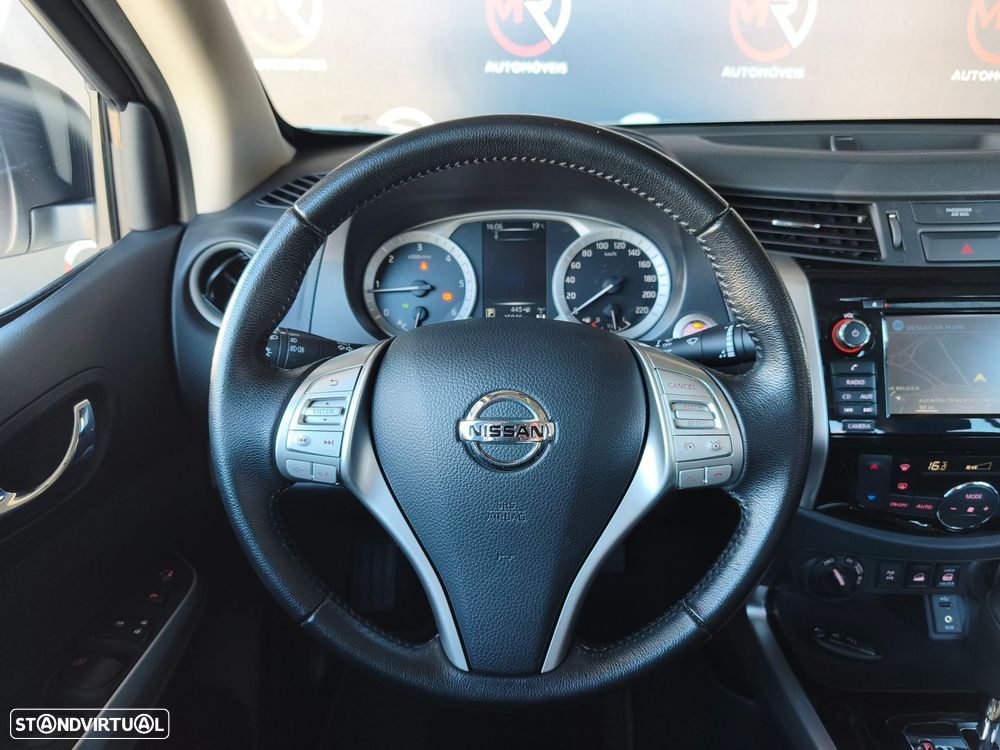 Nissan Navara 2.3 dCi CD 4WD Tekna Auto - 16