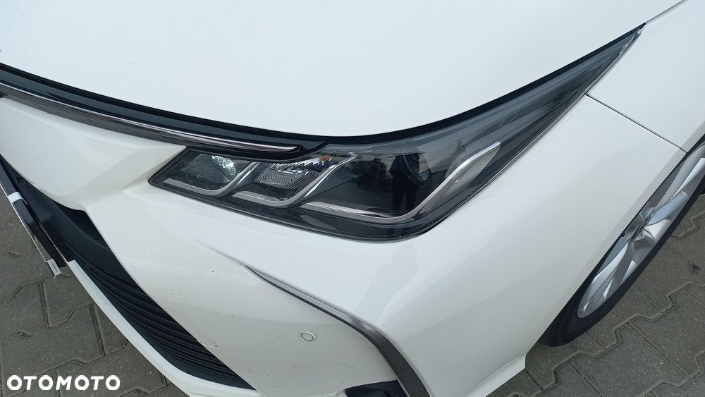 Toyota Corolla 1.8 Hybrid Comfort - 27