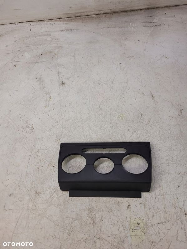 RAMKA PANELU KONSOLI AUDI A3 8P 8P0863263D - 1