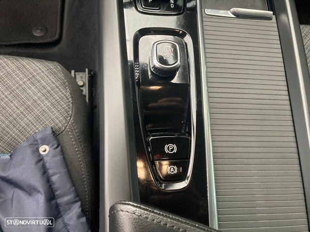 Volvo V60 B3 B DKG Core - 24