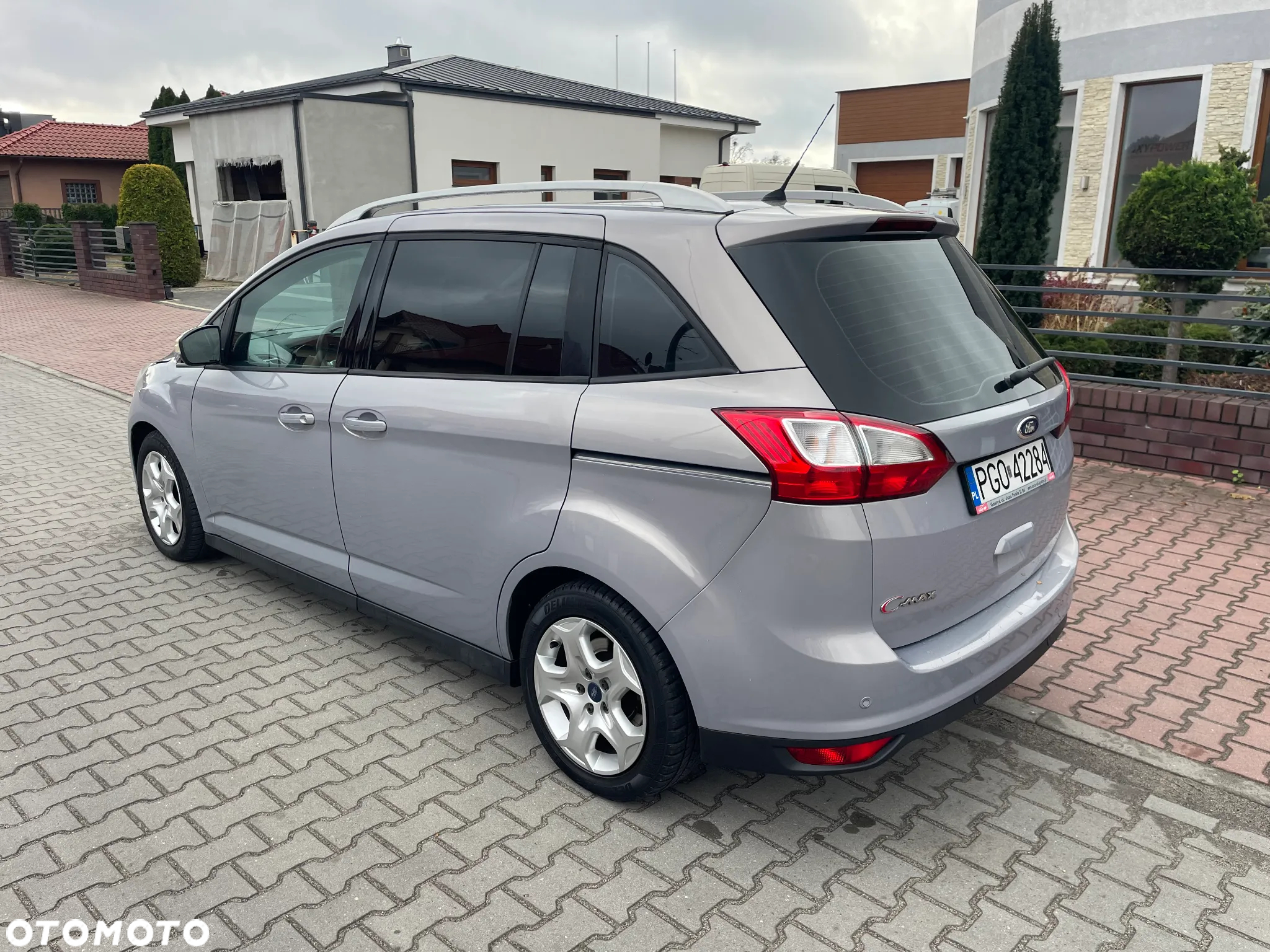 Ford Grand C-MAX - 3