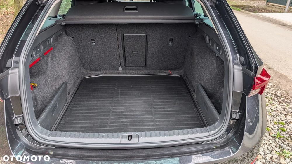 Skoda Octavia 2.0 TDI SCR Style DSG - 24