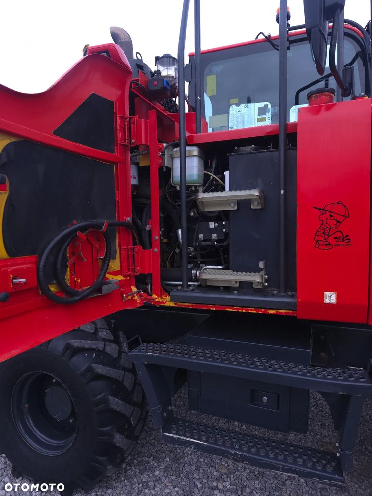 Komatsu PW118-11 - 14