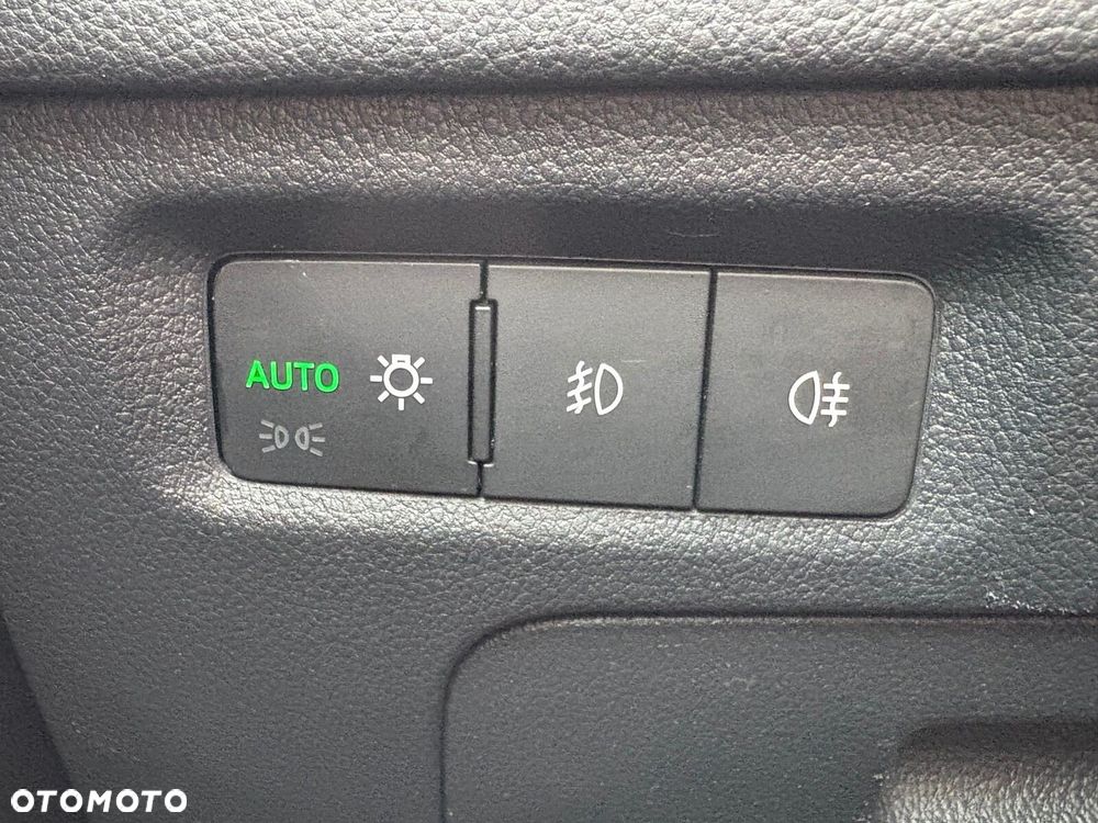 Skoda Octavia 2.0 TDI Style DSG - 26