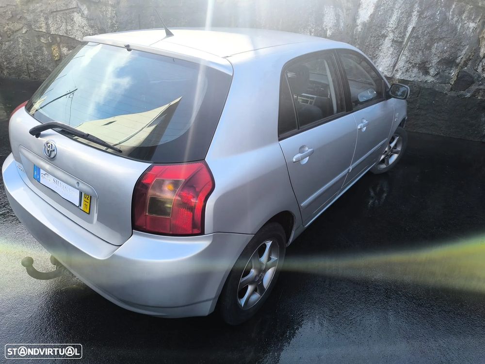 Toyota Corolla 2.0 D-4D Sol - 12