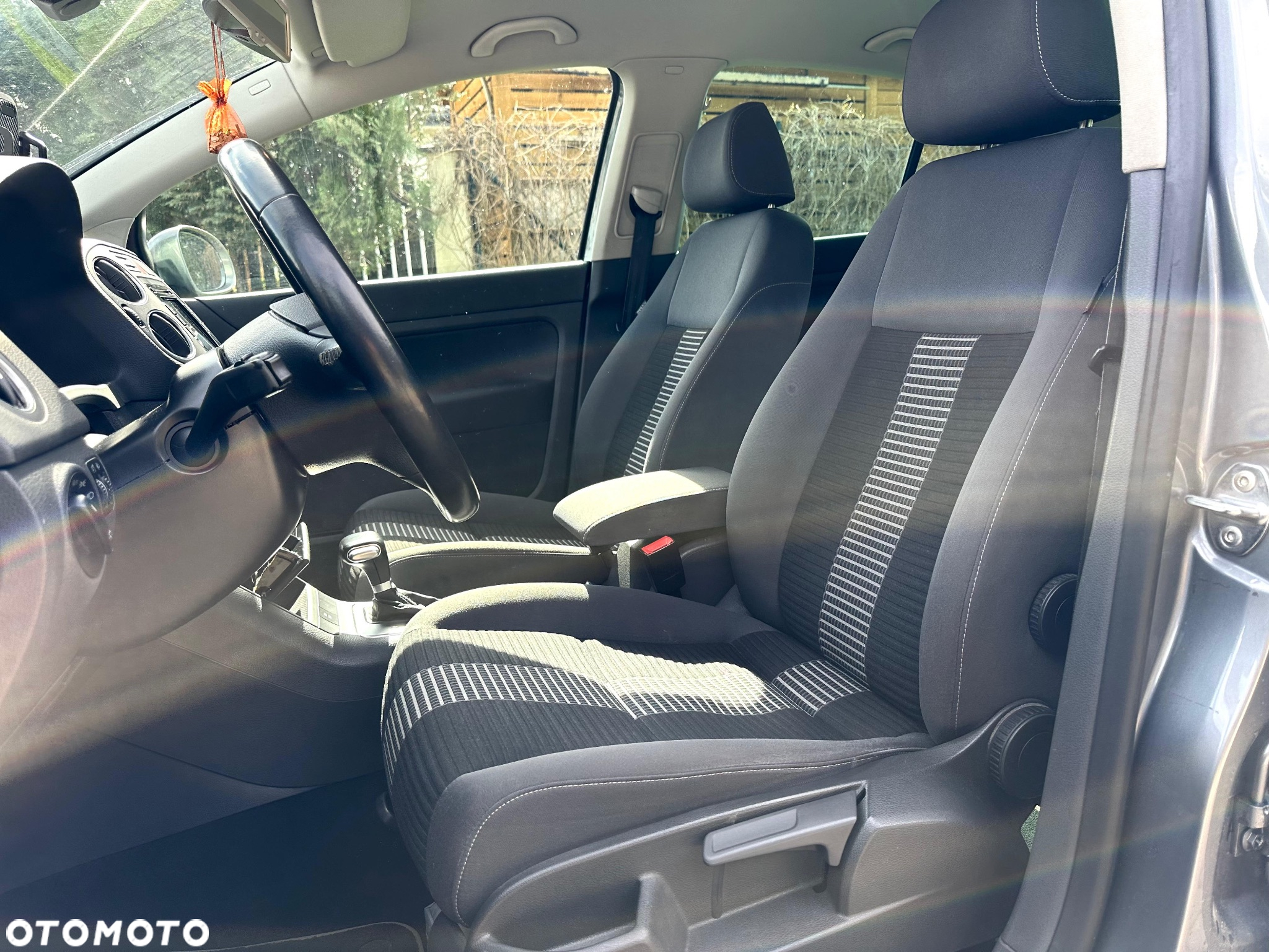 Volkswagen Golf Plus - 11