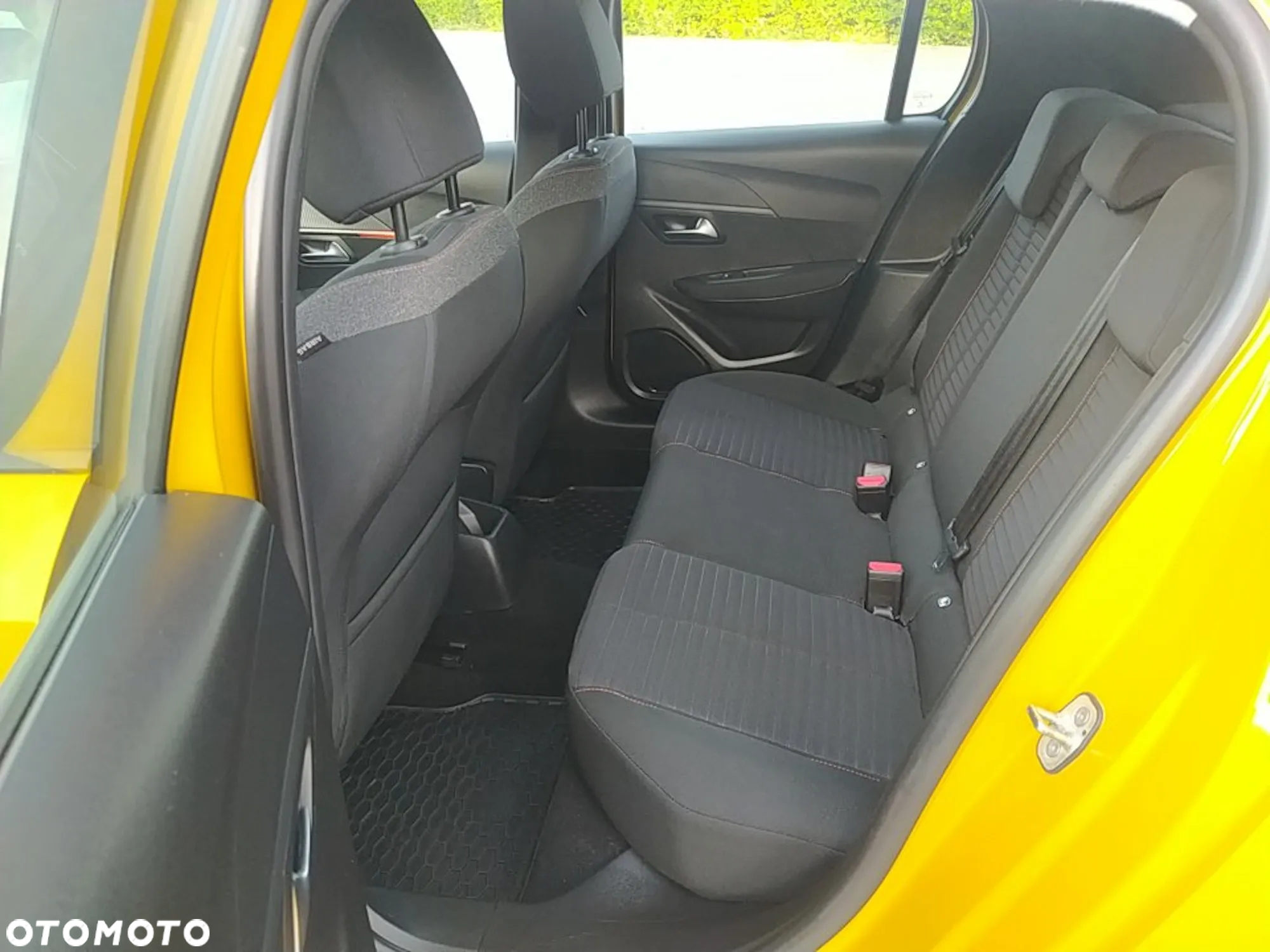 Peugeot 208 PureTech 75 Active Pack - 12
