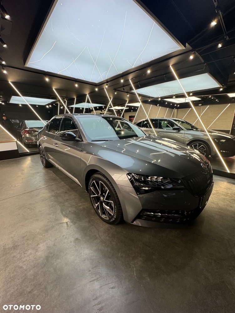Skoda Superb 2.0 TDI SCR Sportline DSG - 3
