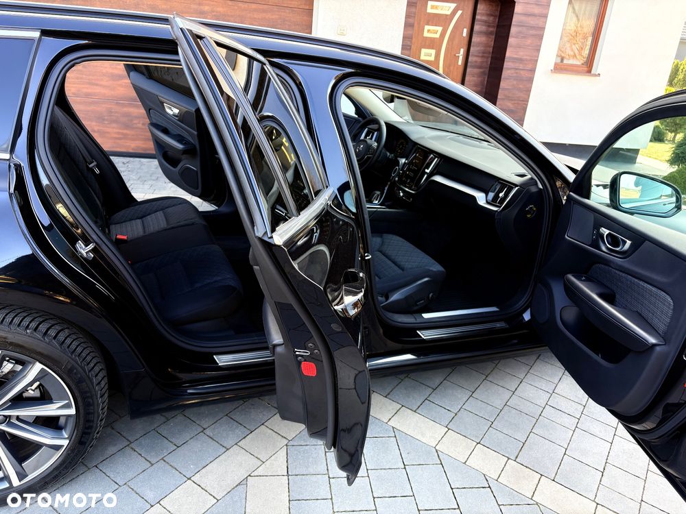 Volvo V60 B4 B Momentum Pro - 19