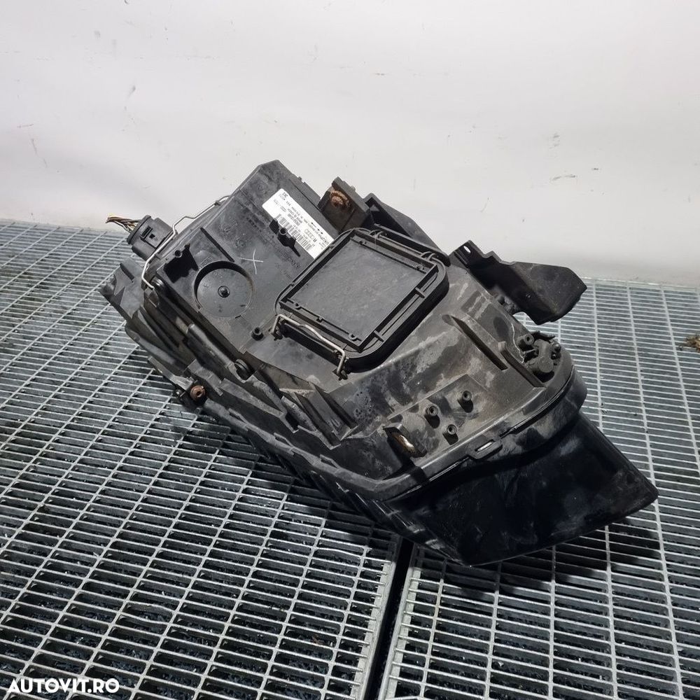 Far Dreapta AUDI Q5 2008 - 2015 SUV 4 Usi (1485) Fara xenon - 4