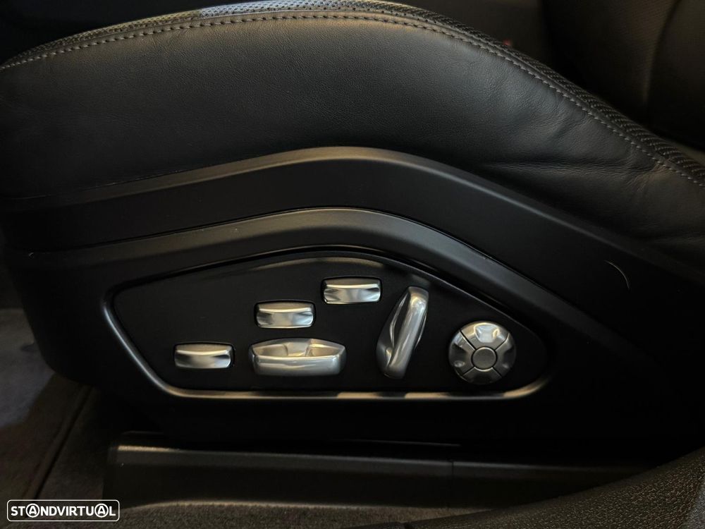 Porsche Panamera Sport Turismo Turbo S E-Hybrid - 15