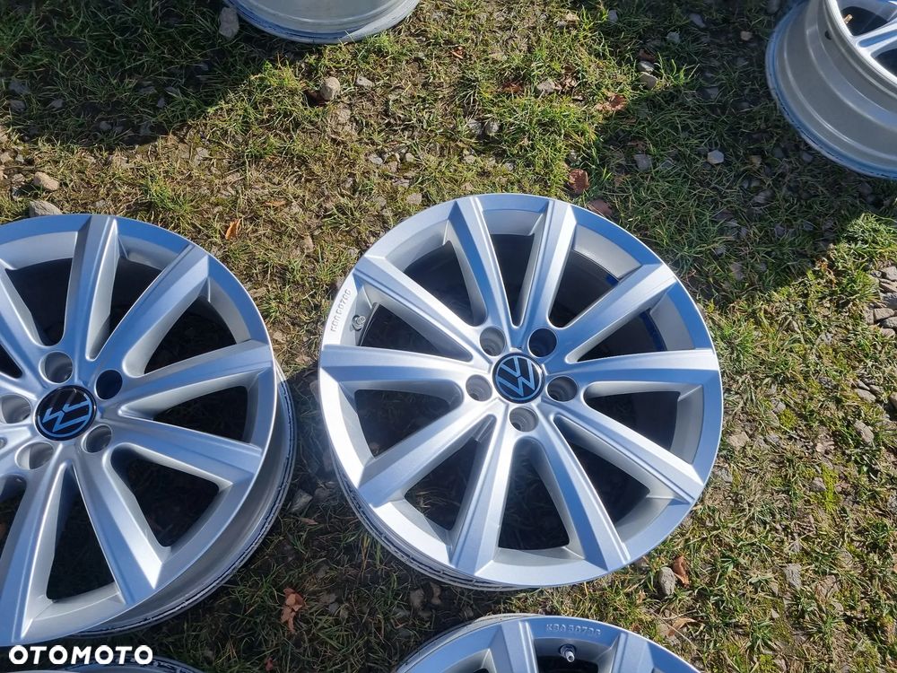 VW TOUAREQ III 760,AUDI Q7,A5,A4 ALLROAD alufelgi 8X18ET25 5X112,super stan - 4