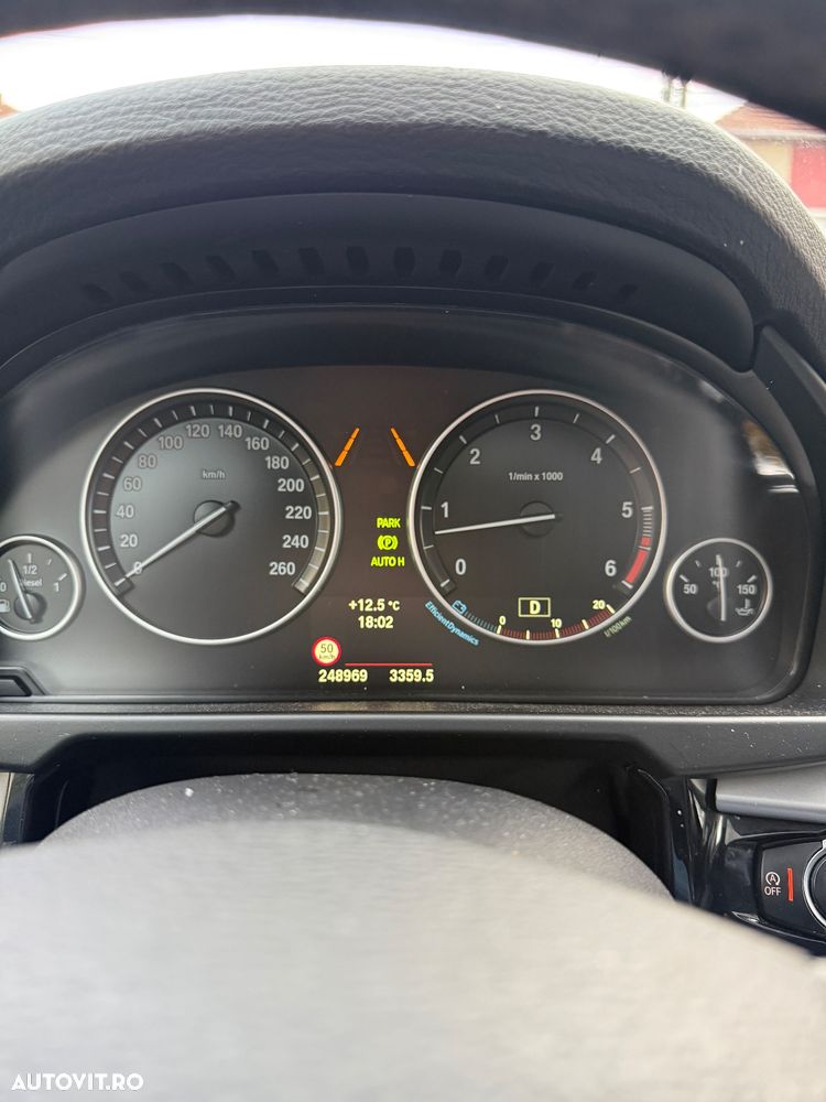 BMW X5 xDrive30d - 14