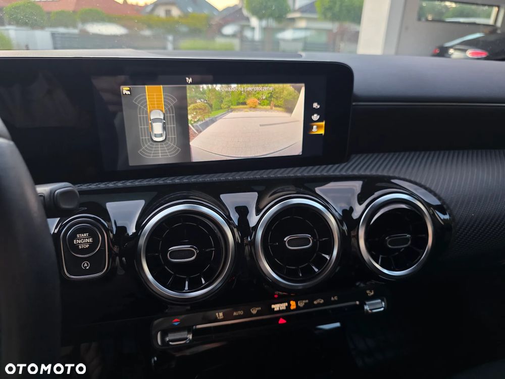 Mercedes-Benz CLA - 30