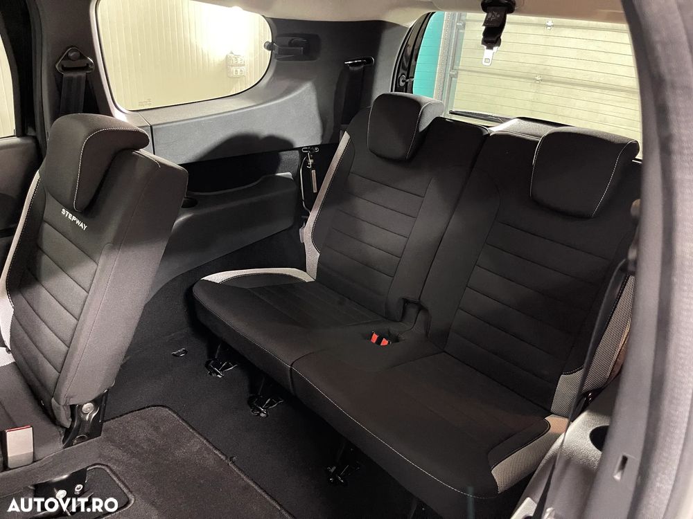 Dacia Lodgy 1.5 Blue dCi Stepway - 12