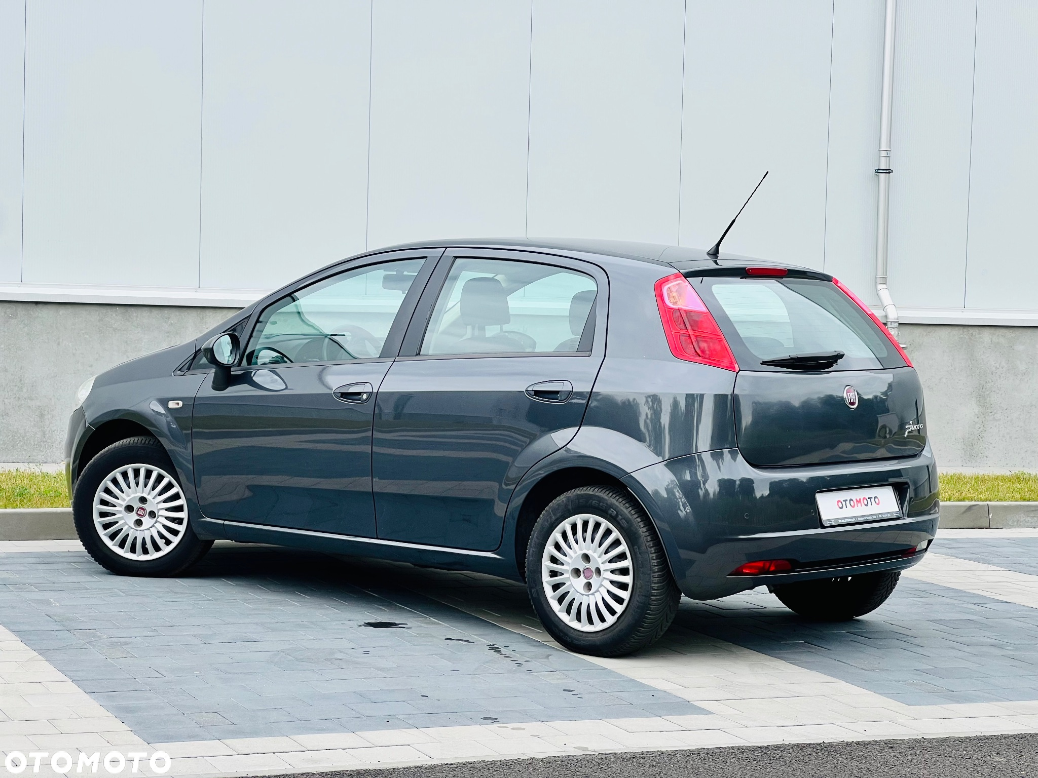 Fiat Grande Punto 1.4 8V - 11