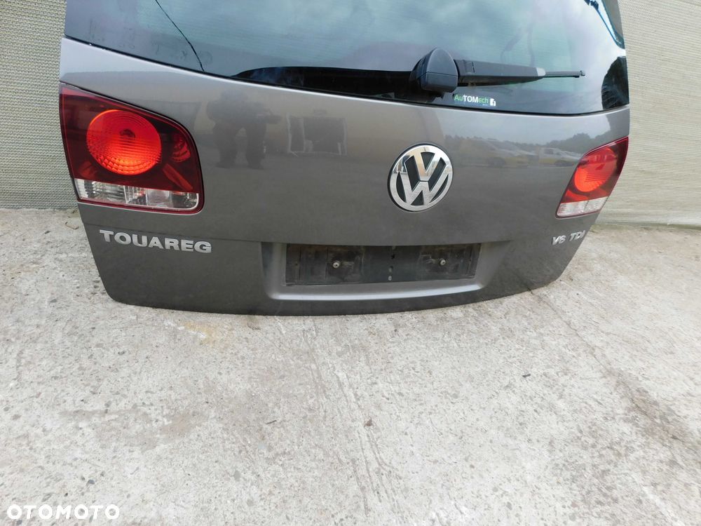 Klapa tylna bagażnika kompletna szyba lampy VW Touareg szary - 3