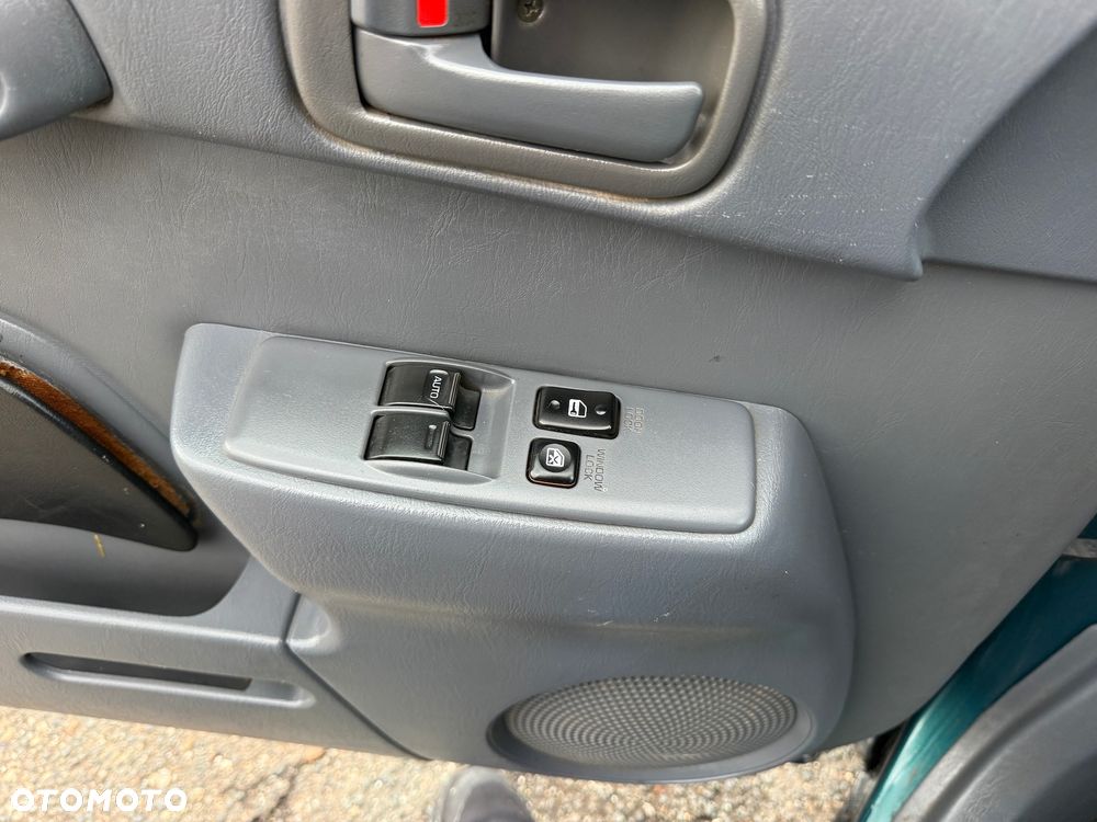 Toyota RAV4 2.0 Fun - 12